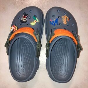 Crocs All Terrain Slate Gray in Men’s 4 or Women’s 6